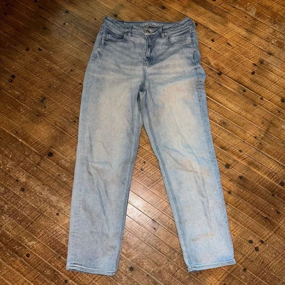 American Eagle light wash distressed relaxed mom jeans